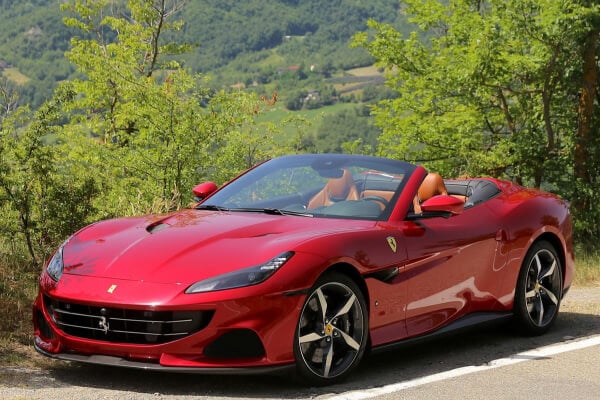 car rental image